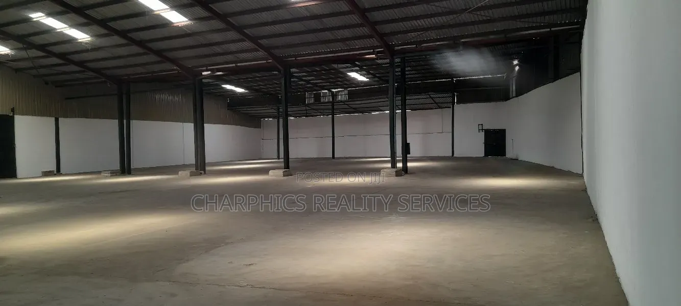 1,800 Square Metres Warehouse With Office at Oshodi Apapa Expressway in Oshodi Expressway