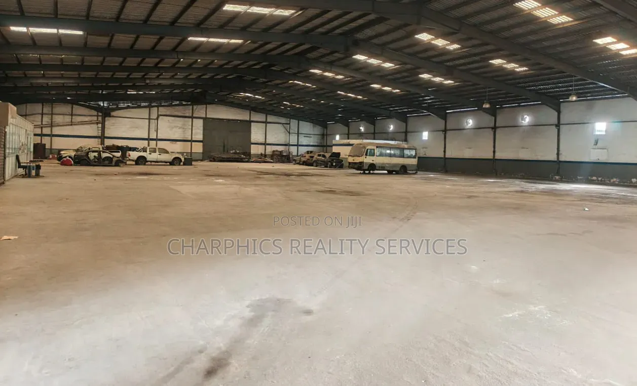 1,800 Square Metres Warehouse With Office at Oshodi Apapa Expressway in Oshodi Expressway