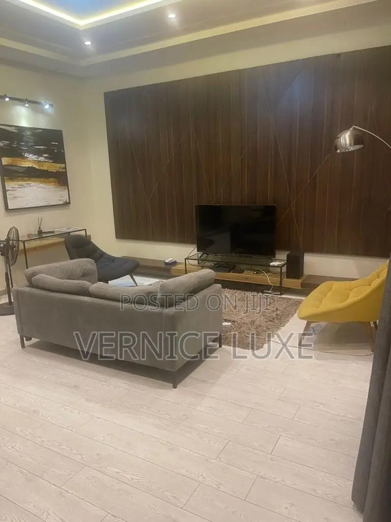 Furnished 4bdrm Duplex in Chevron for rent in Chevron