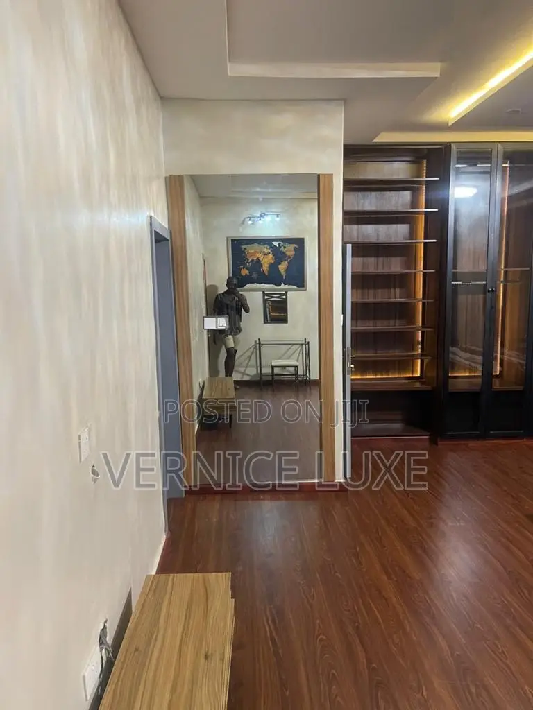 Furnished 4bdrm Duplex in Chevron for rent in Chevron