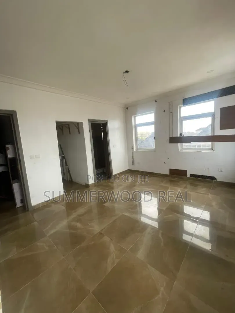 Studio Apartment in Chevron for rent in Chevron