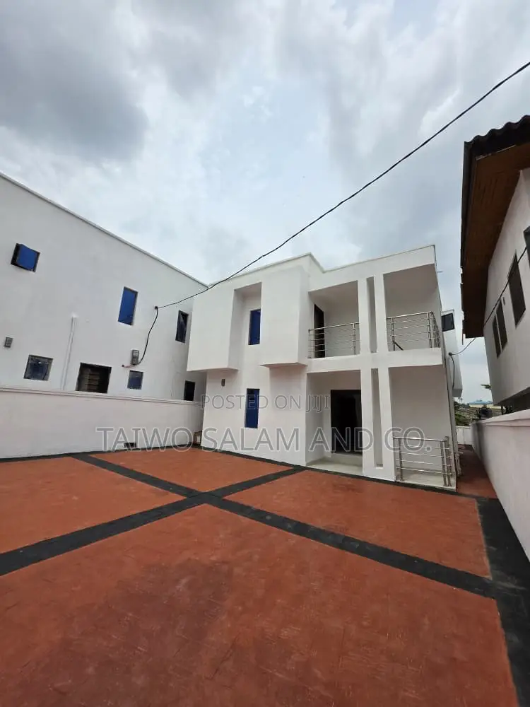 4bdrm Duplex in Agodi for sale in Agodi