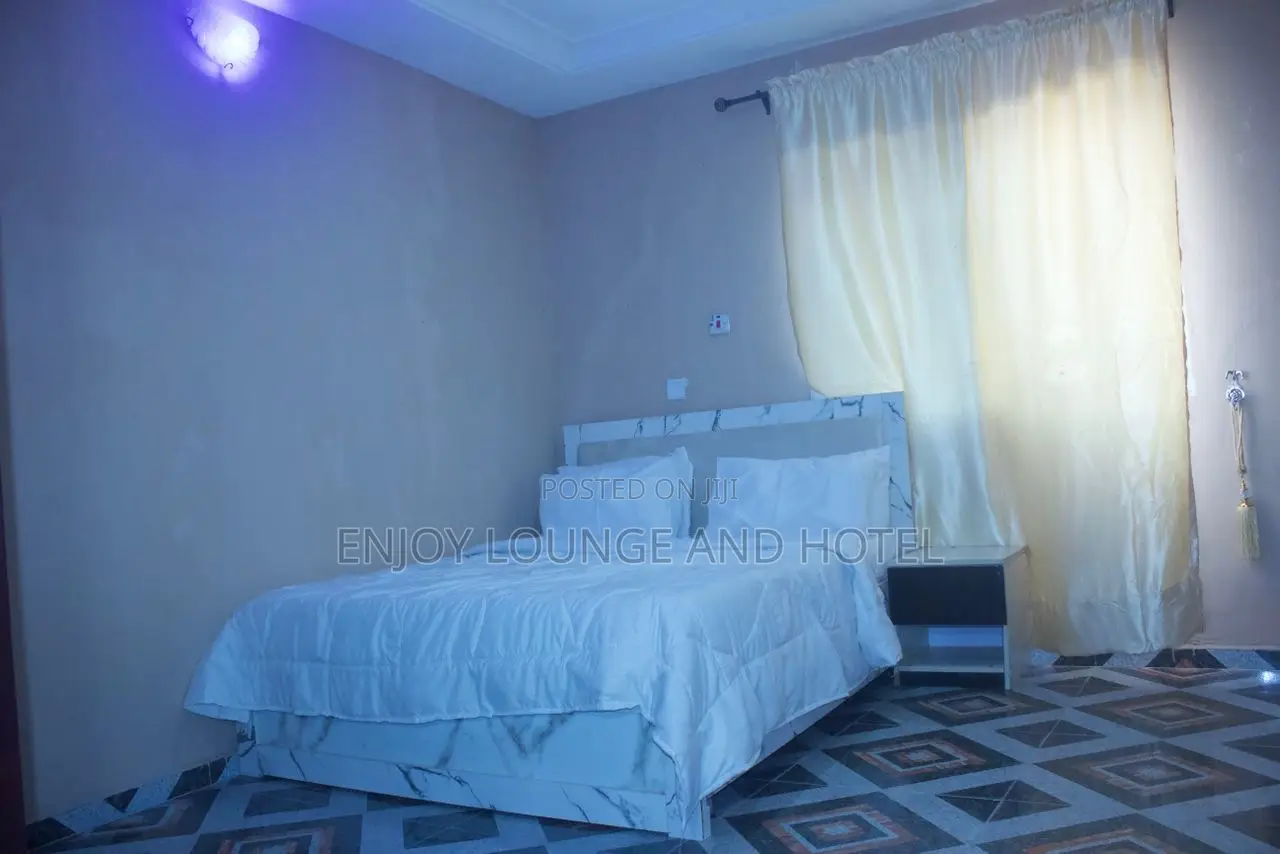1bdrm Shared Apartment in Wealth Land Estate, Ogombo for rent in Ogombo