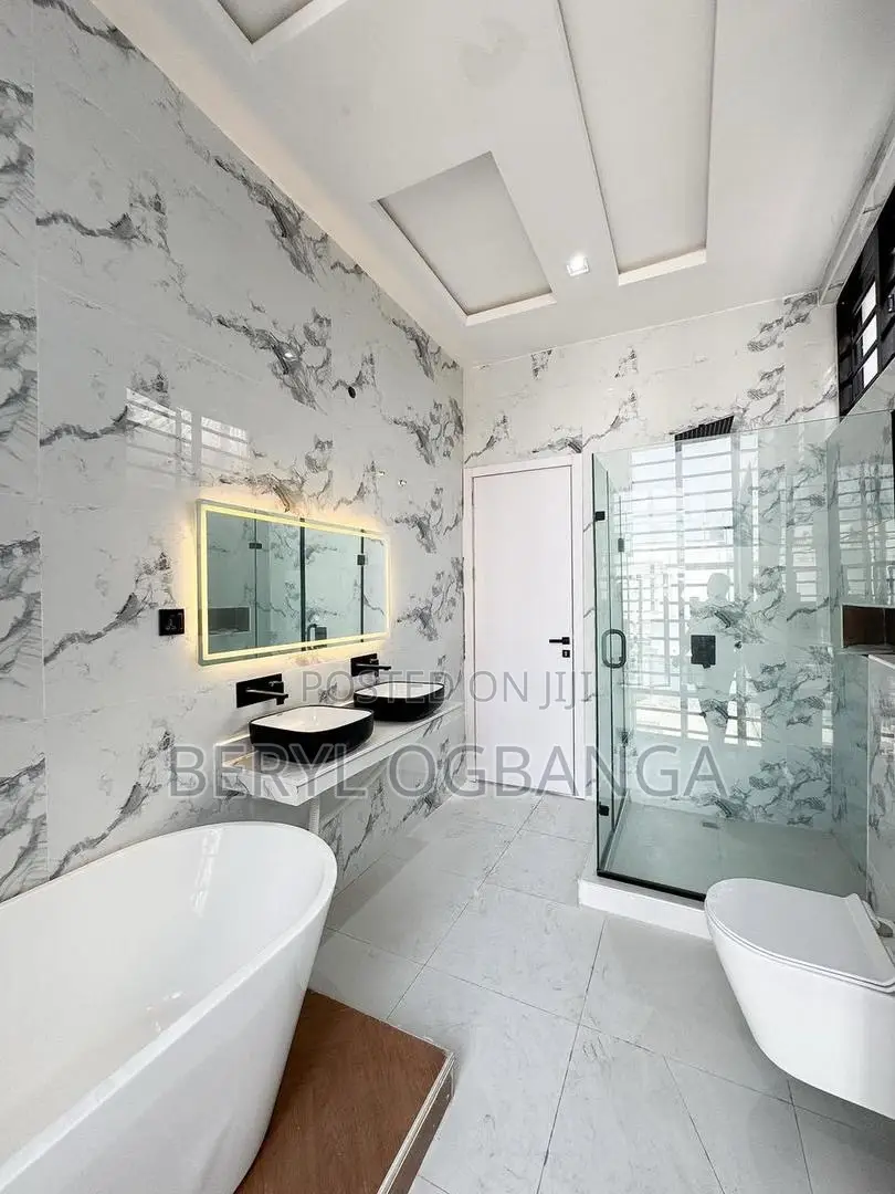 5bdrm Duplex in Lekki Expressway for sale in Lekki Expressway