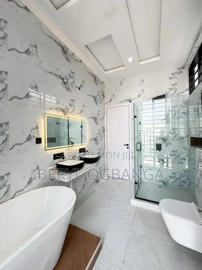 5bdrm Duplex in Lekki Expressway for sale in Lekki Expressway