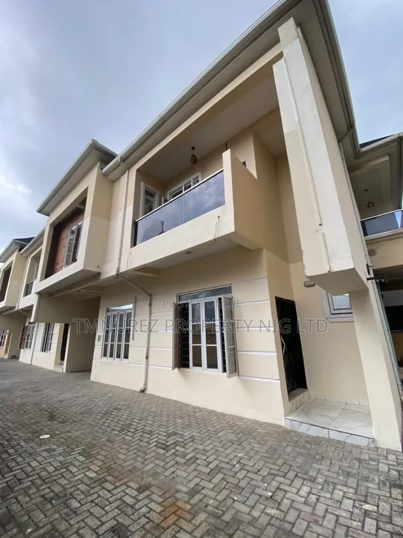 5bdrm Duplex in Ikota Lekki, Chevron for rent in Chevron
