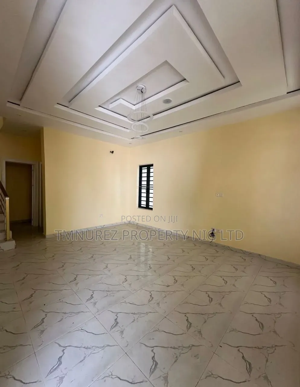 4bdrm Duplex in Chevron for rent in Chevron