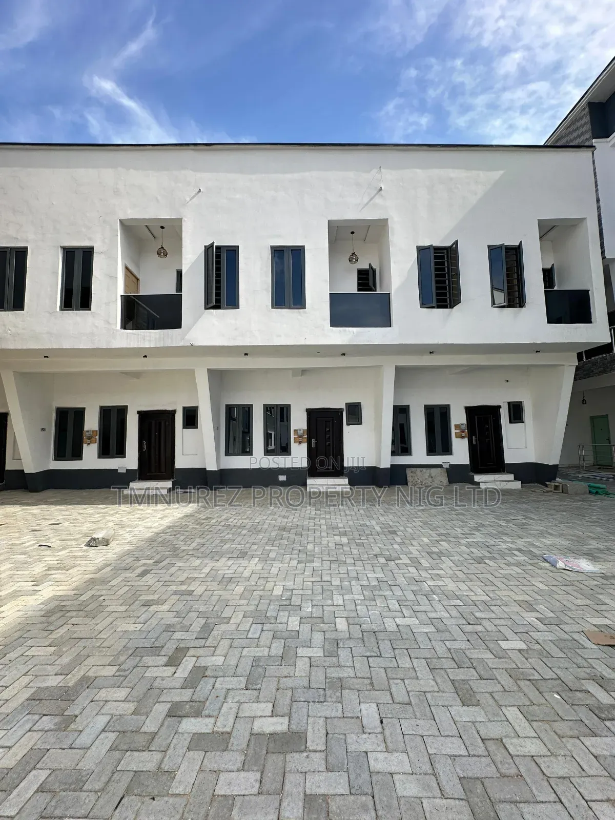 3bdrm Duplex in Ilaje for sale in Ilaje