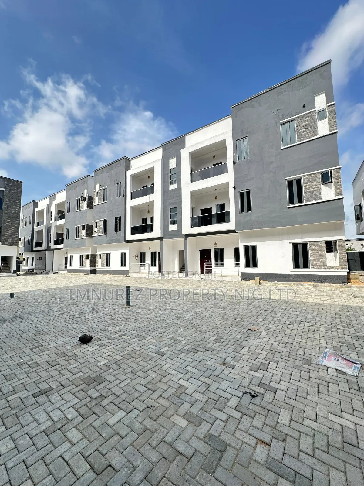3bdrm Apartment in Ilaje for sale in Ilaje