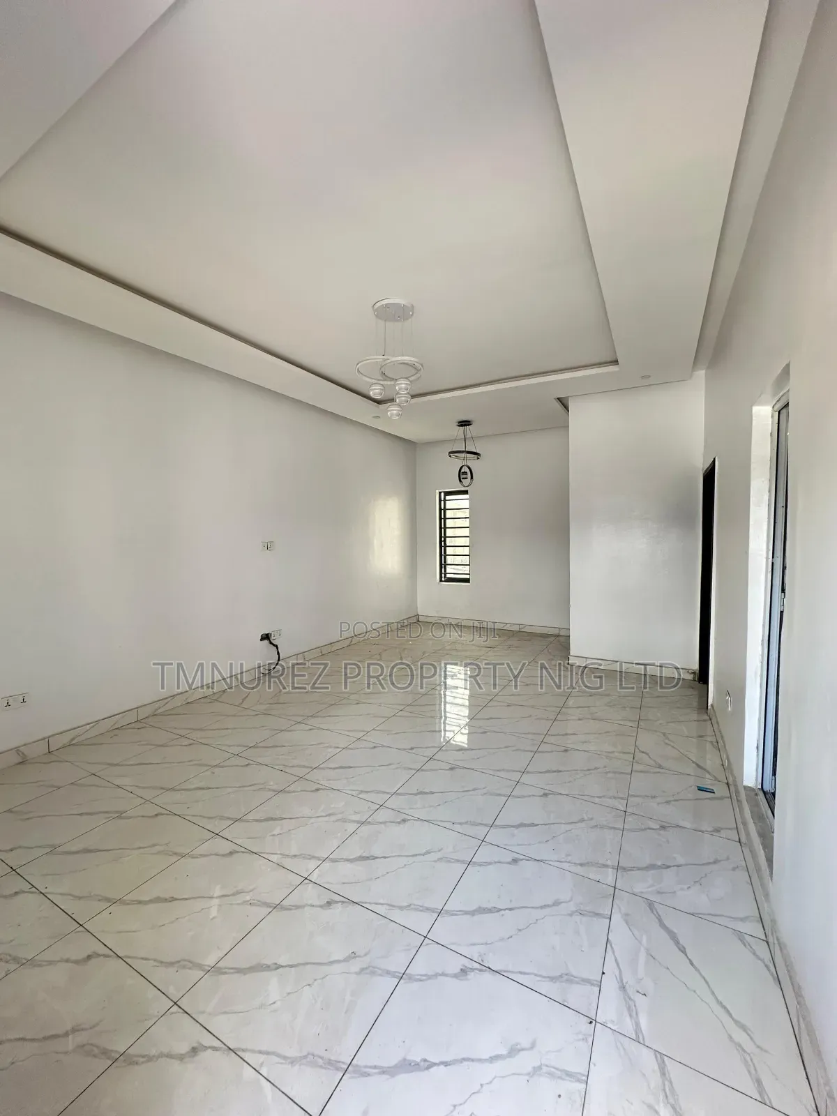 4bdrm Apartment in Ilaje for sale in Ilaje