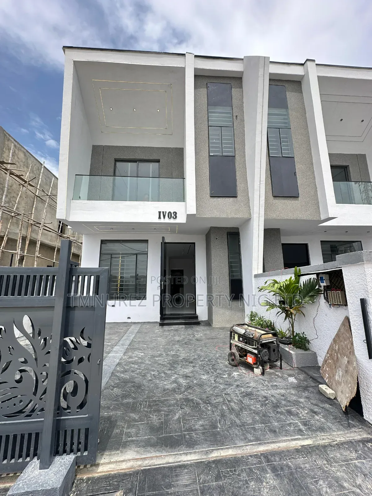 4bdrm Duplex in Ikota for sale in Ikota