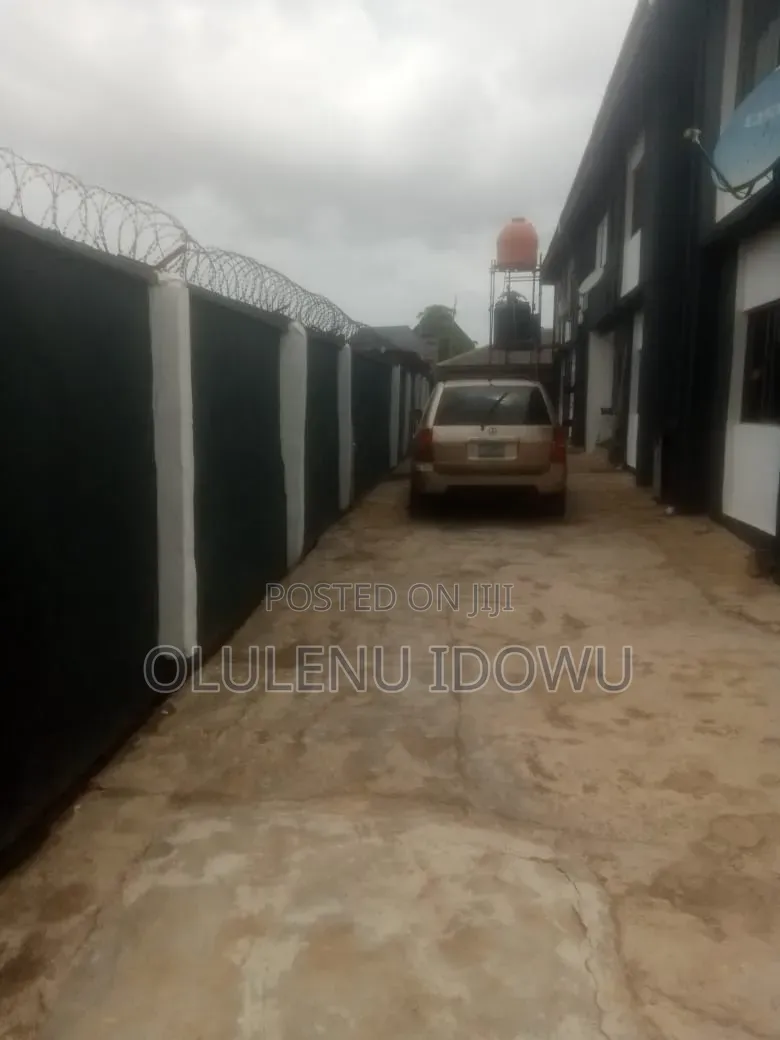 Furnished 3bdrm Block of Flats in Igando / Ikotun/Igando for sale in Igando / Ikotun/Igando
