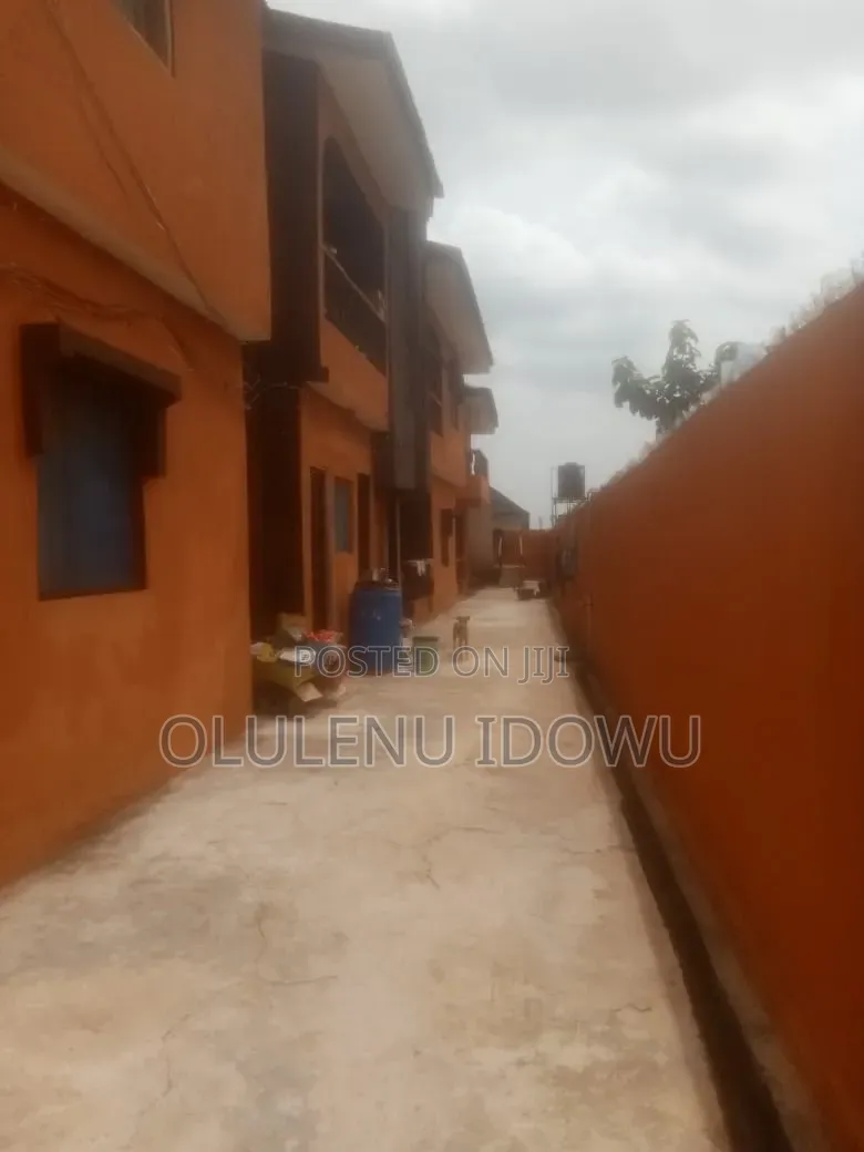 Furnished 3bdrm Block of Flats in Abaranje for sale in Abaranje