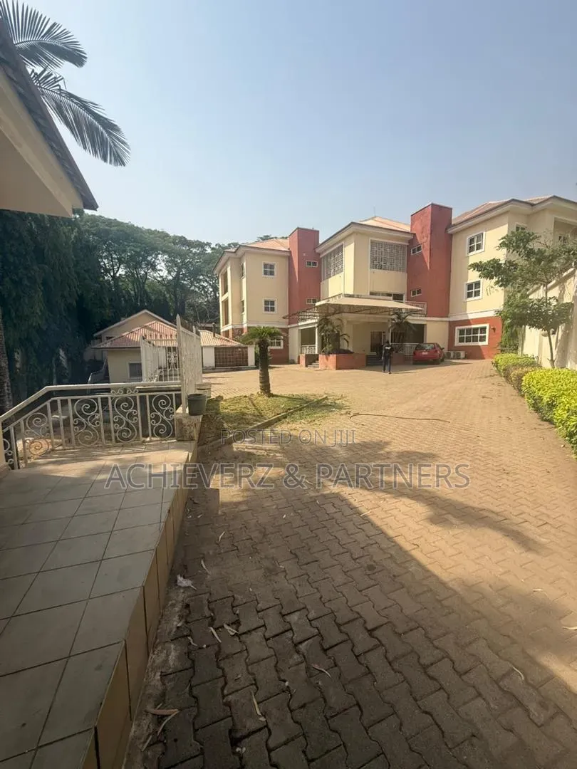 8bdrm Maisonette in Maitama for rent in Maitama