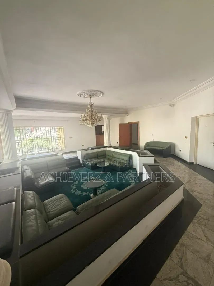 8bdrm Maisonette in Maitama for rent in Maitama
