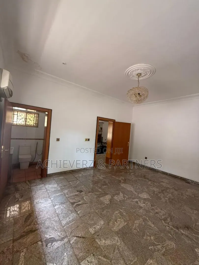 8bdrm Maisonette in Maitama for rent in Maitama