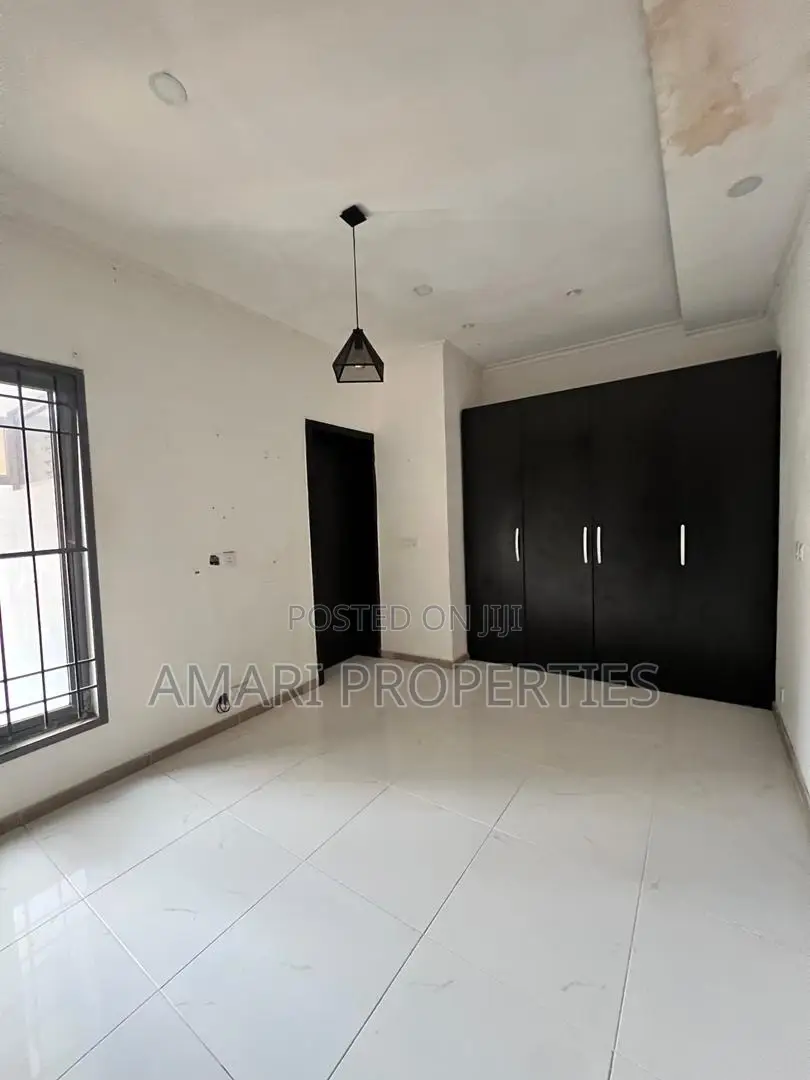 1bdrm Block of Flats in Lekki Phase 1 for rent in Lekki Phase 1