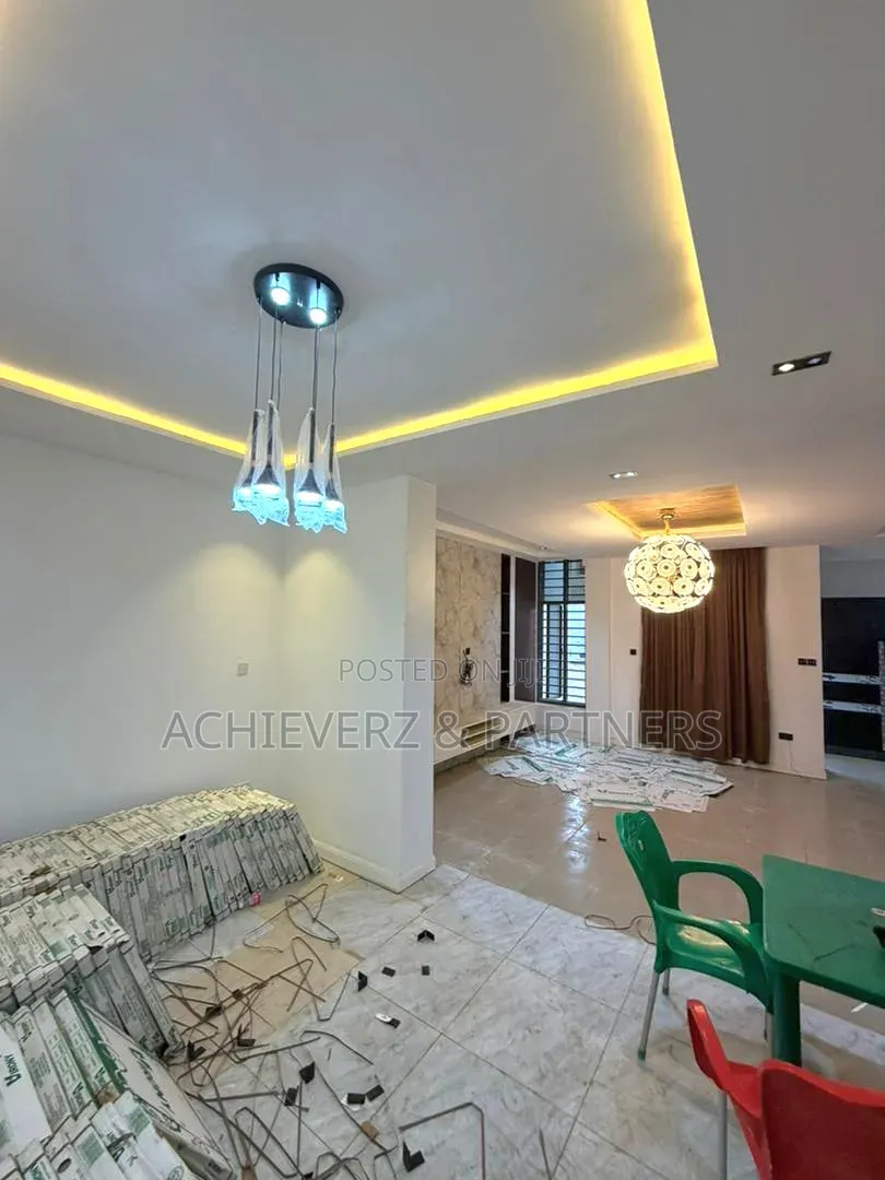 5bdrm Duplex in Zone 2 / Wuse for rent in Zone 2 / Wuse