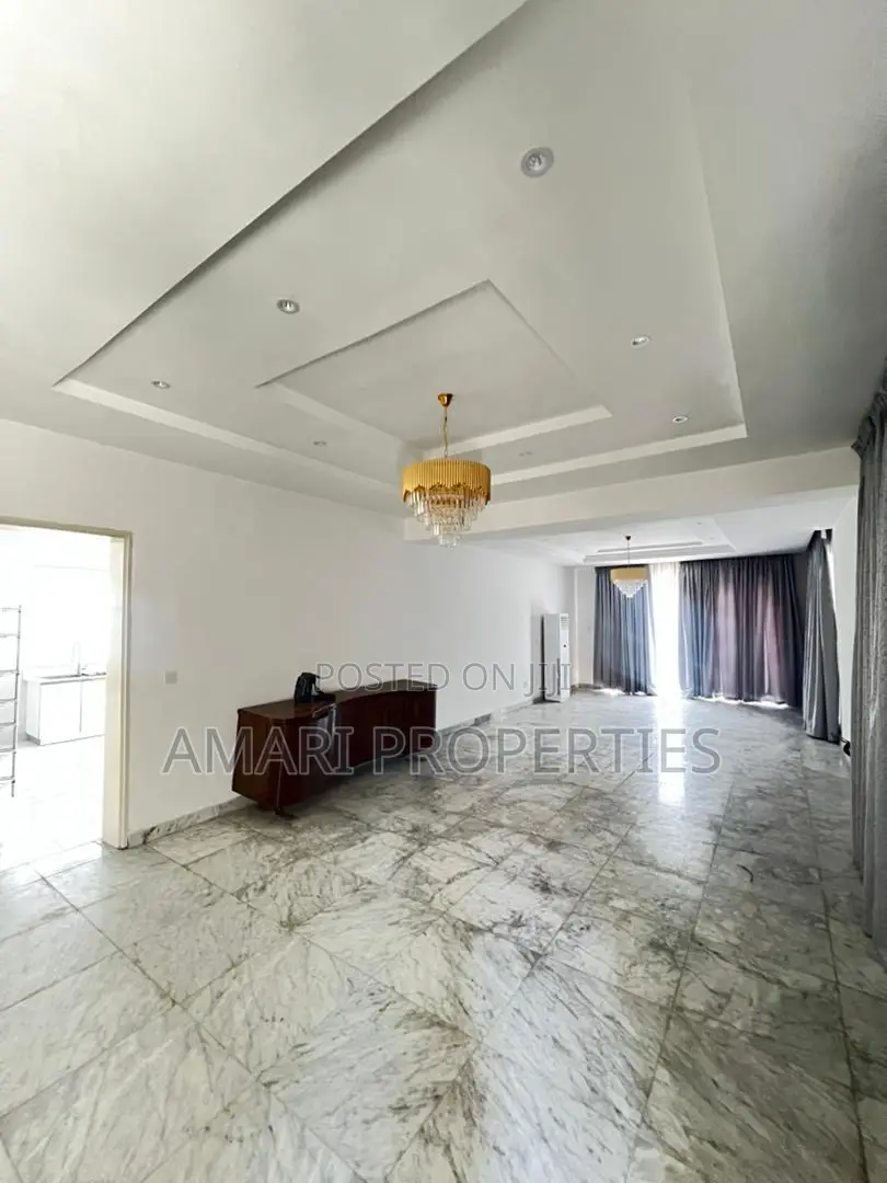 Furnished 5bdrm Duplex in Banana Island for sale in Banana Island