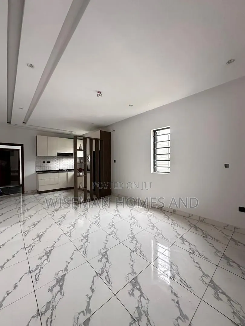 Studio Apartment in Lekki Conservation, Chevron for rent in Chevron