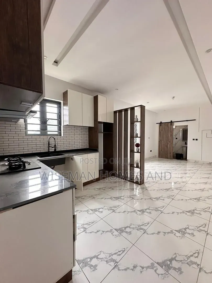 Studio Apartment in Lekki Conservation, Chevron for rent in Chevron