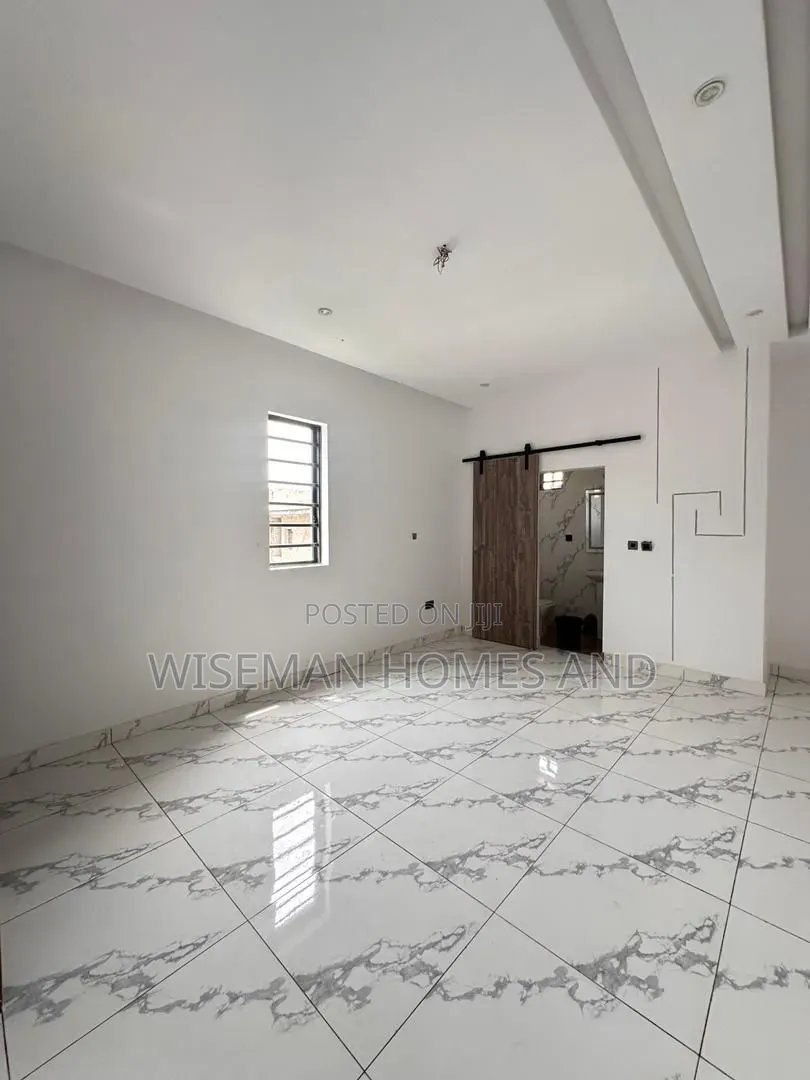 Studio Apartment in Lekki Conservation, Chevron for rent in Chevron