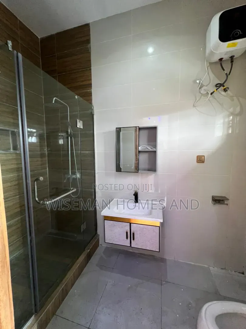 2bdrm Apartment in Agungi Lekki Eti-Osa for sale in Agungi