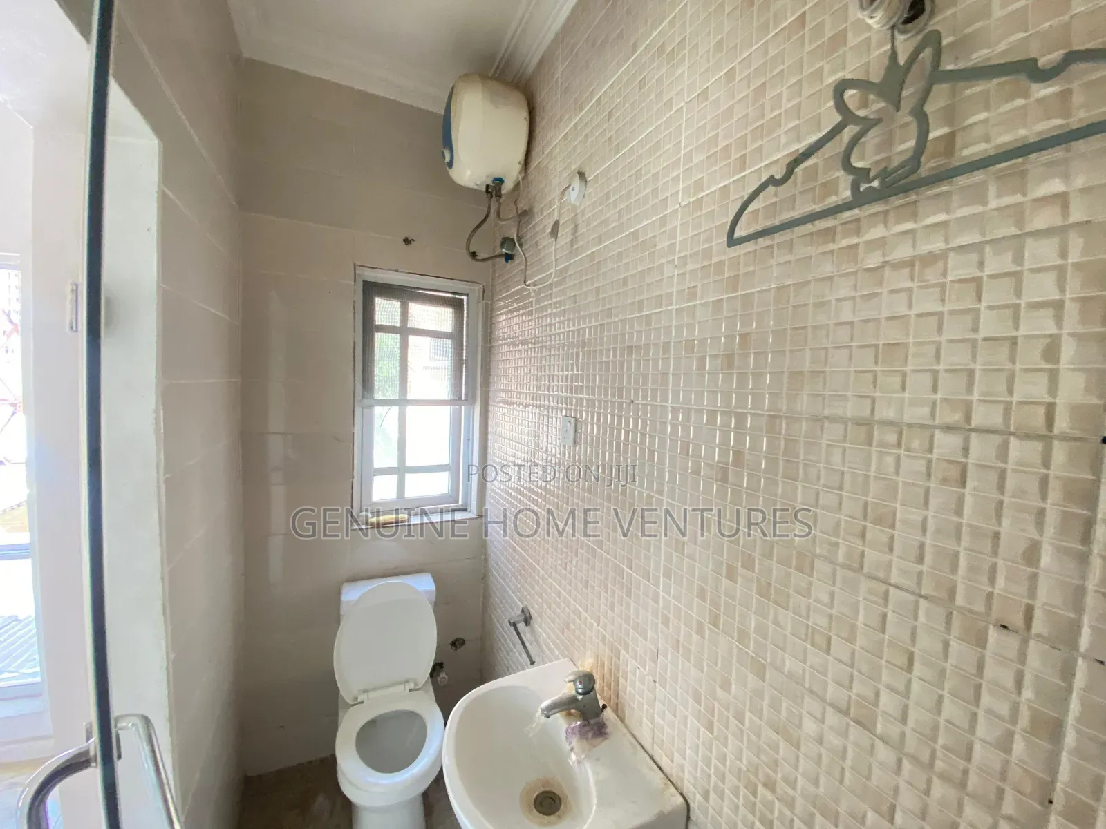 2bdrm Apartment in Lekki Phase One, Ikate for rent in Ikate