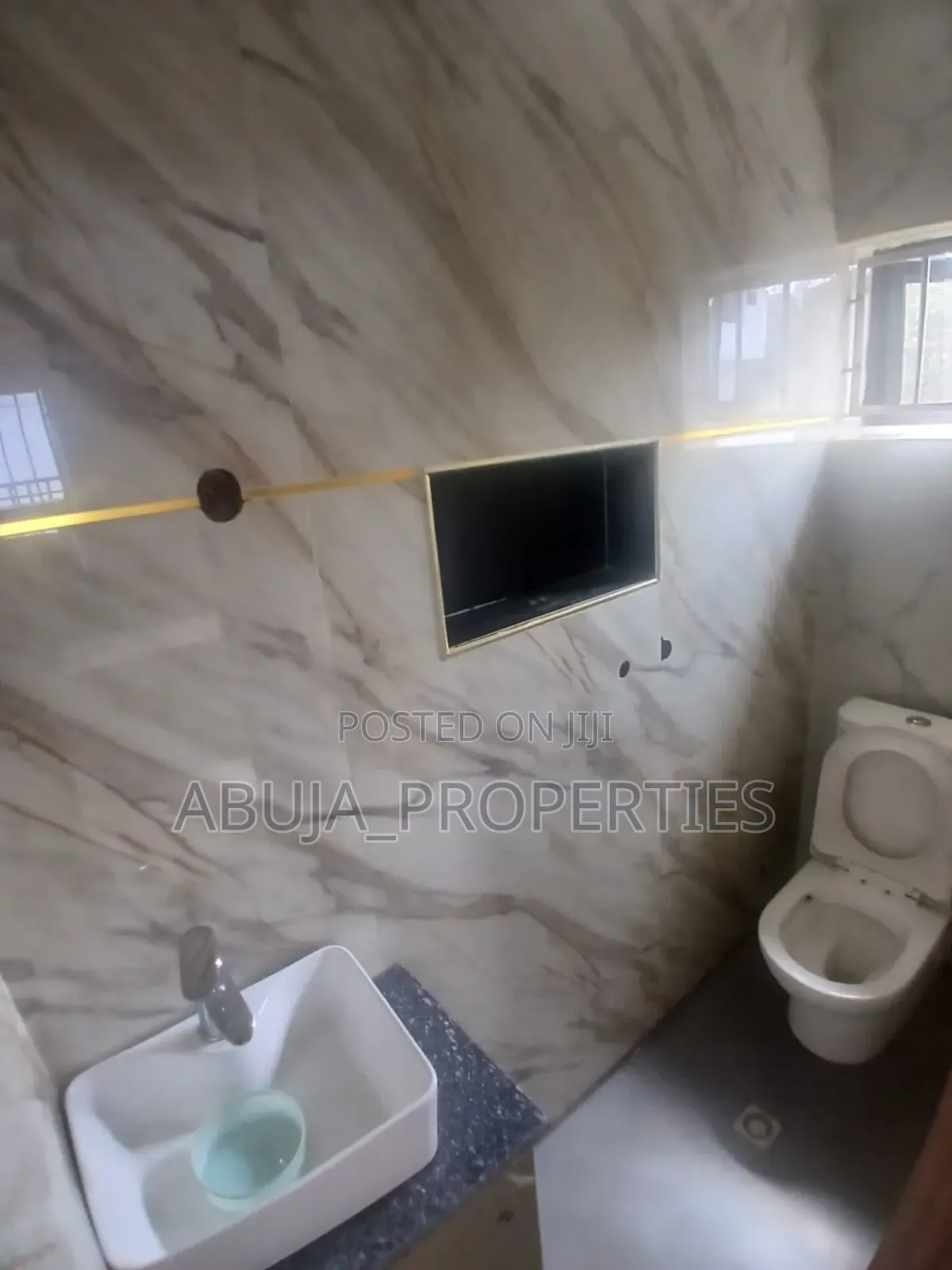 3bdrm Bungalow in Wuse 2 for rent in Wuse 2