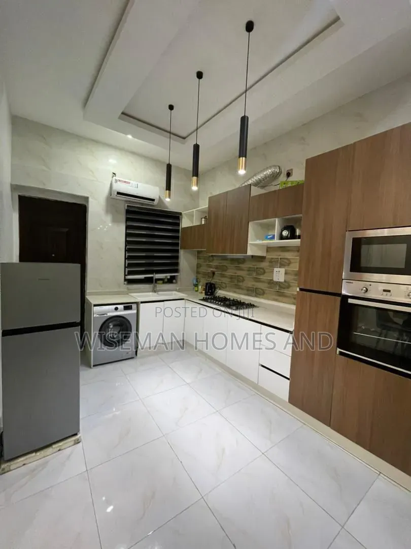 2bdrm Apartment in Chevron Eti-Osa for rent in Chevron