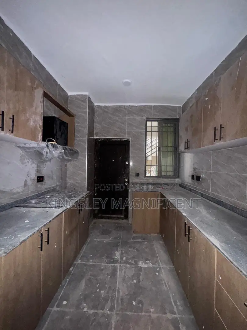3bdrm Block of Flats in Lifecamp for sale in Life Camp