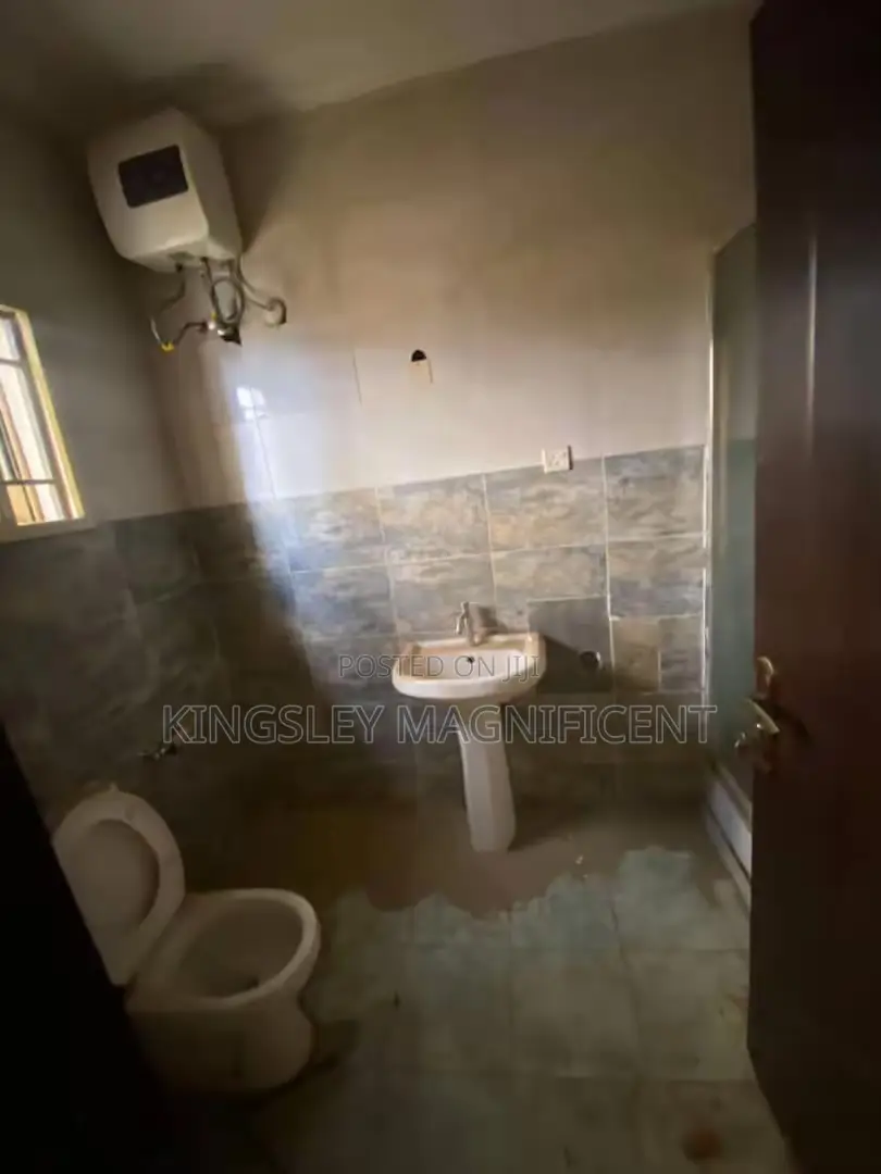 3bdrm Block of Flats in Lifecamp for sale in Life Camp