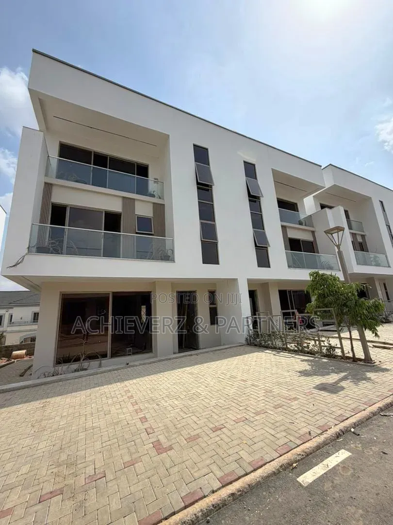 4bdrm Duplex in Guzape District for sale in Guzape District