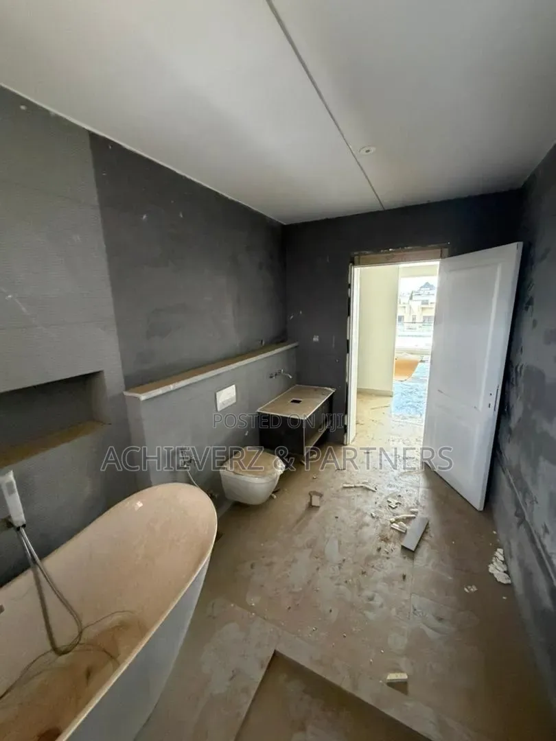 4bdrm Duplex in Guzape District for sale in Guzape District