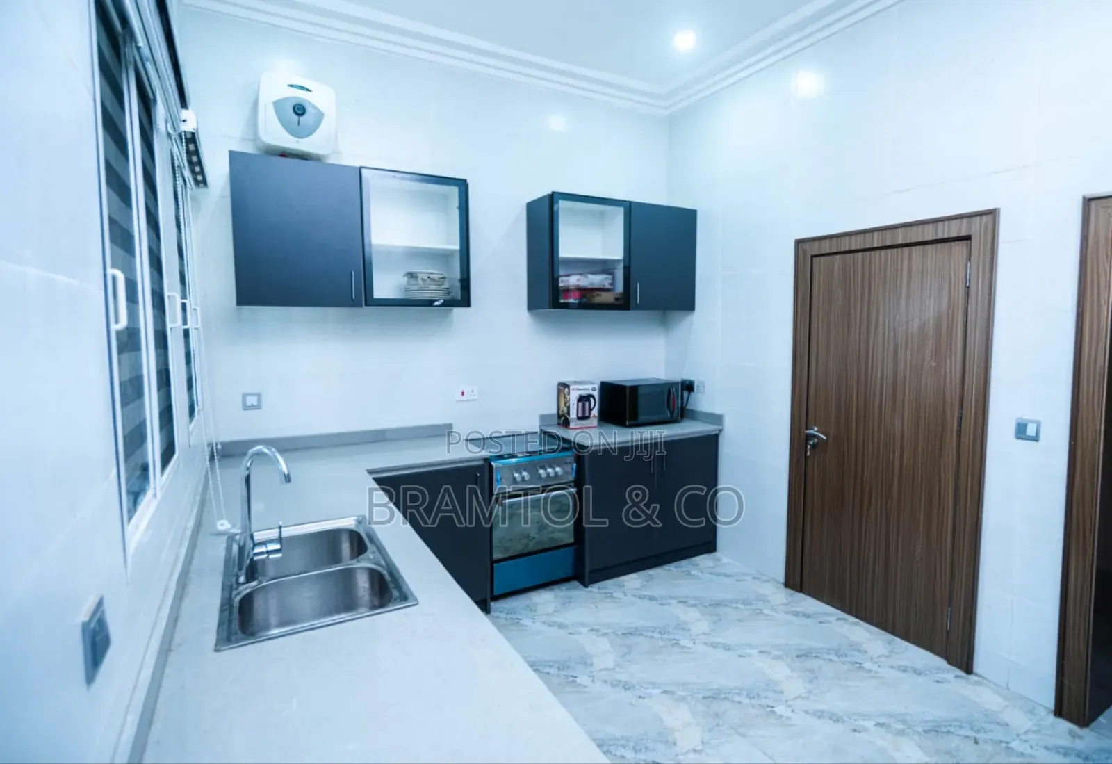 3bdrm Block of Flats in Zone B for rent in Zone B