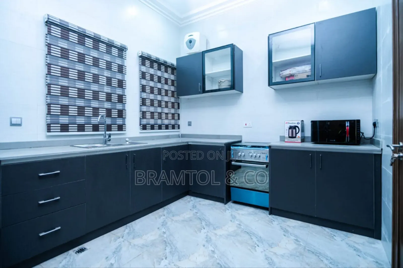 3bdrm Block of Flats in Zone B for rent in Zone B