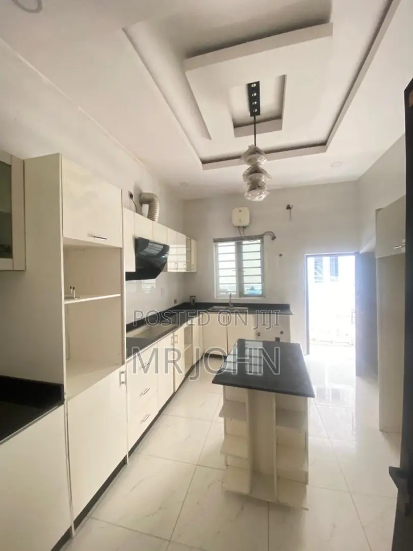 4bdrm House in Oral Estate D Man Pr, Lekki for rent in Lekki