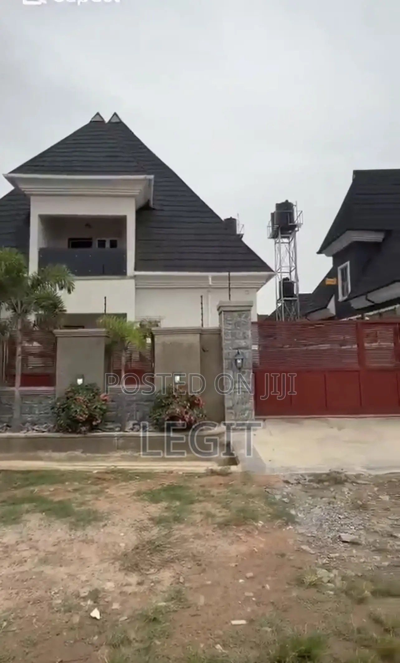 4bdrm Penthouse in Lugbe District for sale in Lugbe District