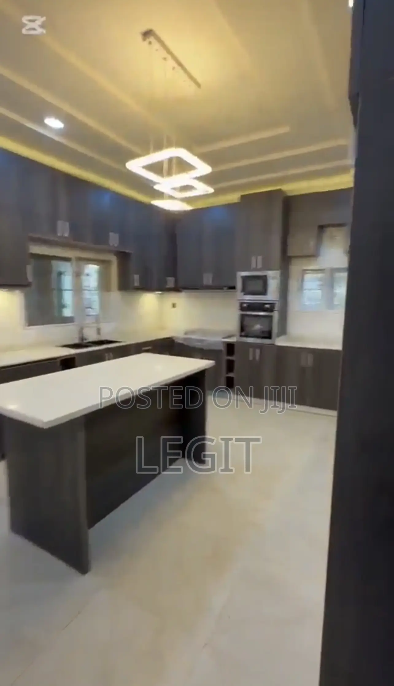 4bdrm Penthouse in Lugbe District for sale in Lugbe District