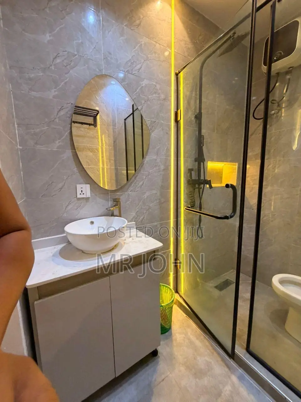 1bdrm Room & Parlour in Orchid Road Oma Pr, Lekki for rent in Lekki
