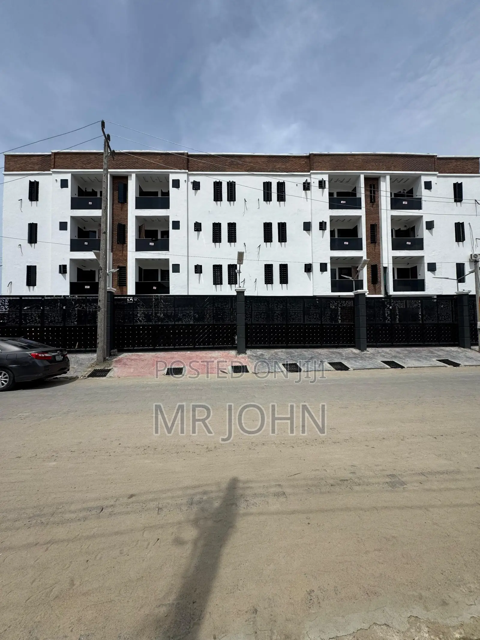2bdrm Apartment in Igboefon, Lekki for sale in Lekki