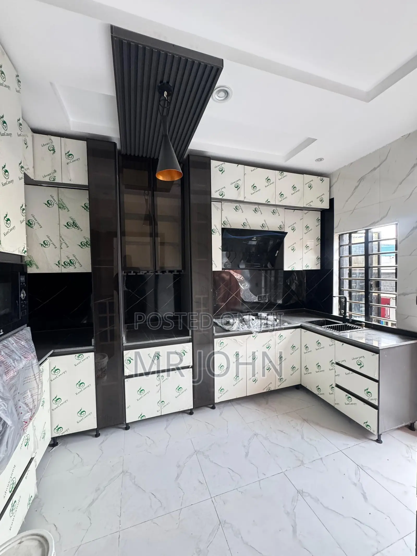 2bdrm Apartment in Igboefon, Lekki for sale in Lekki