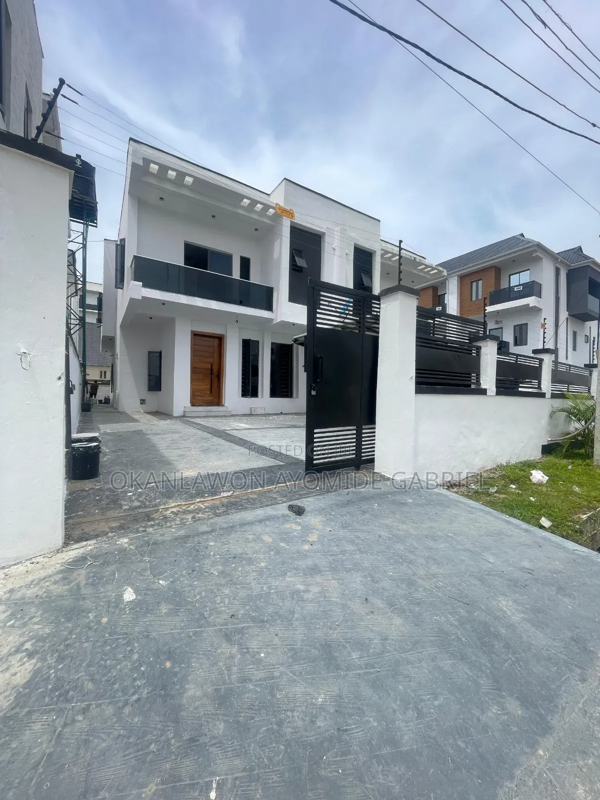 4bdrm Duplex in Ikate for sale in Ikate