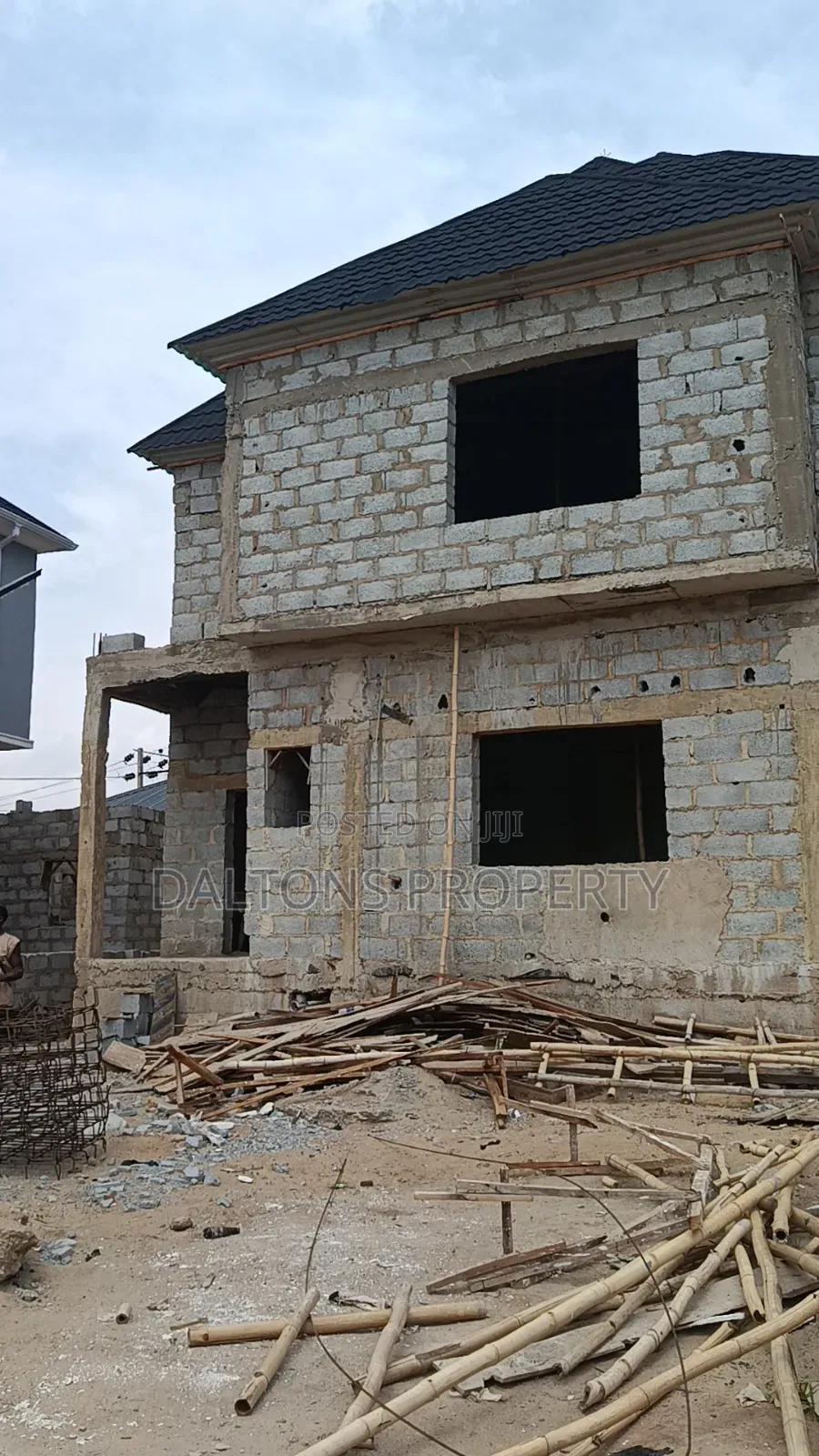 4bdrm Duplex in Aco District, Sabon Lugbe for sale in Sabon Lugbe