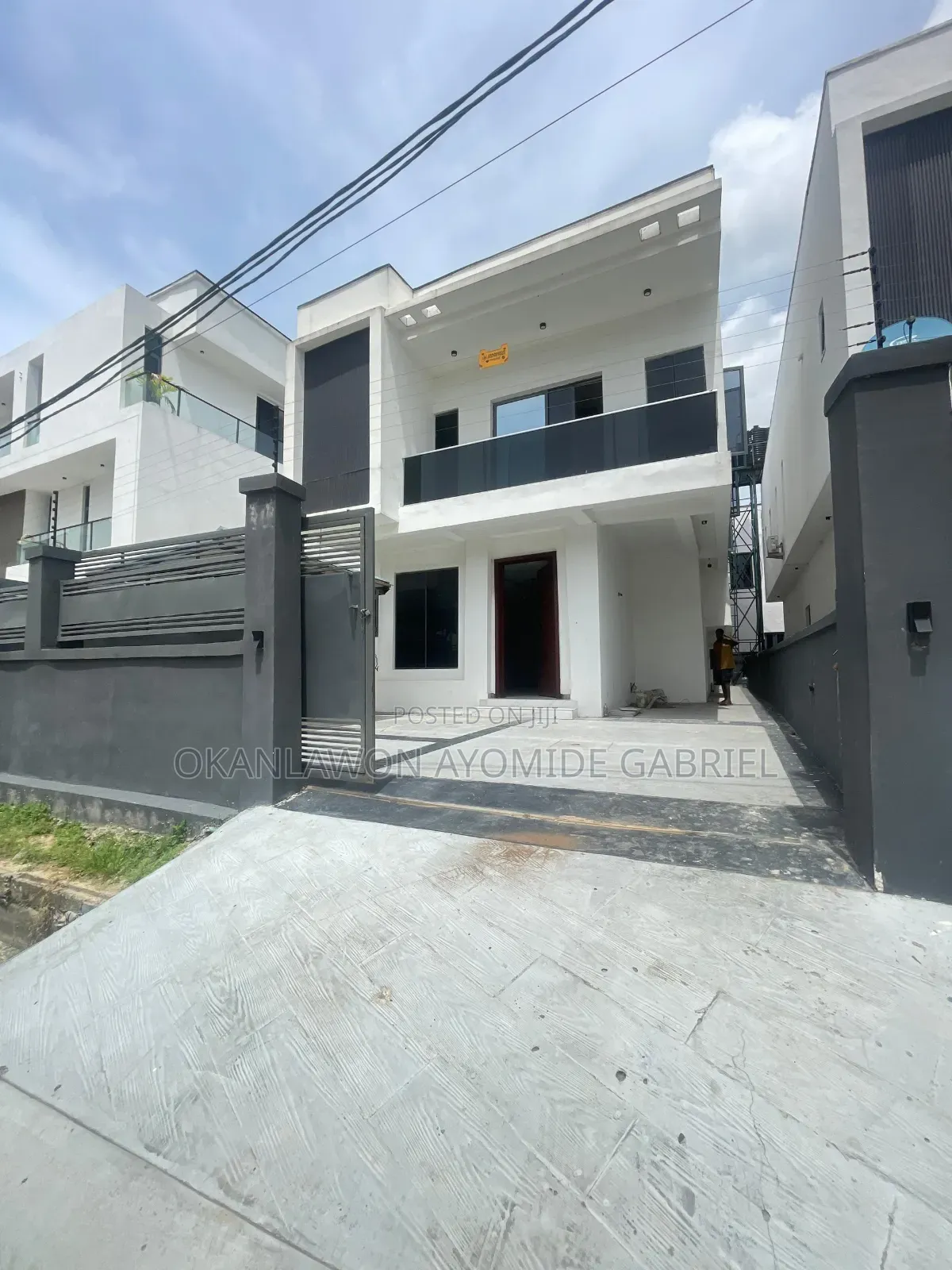 4bdrm Duplex in Ikate for sale in Ikate