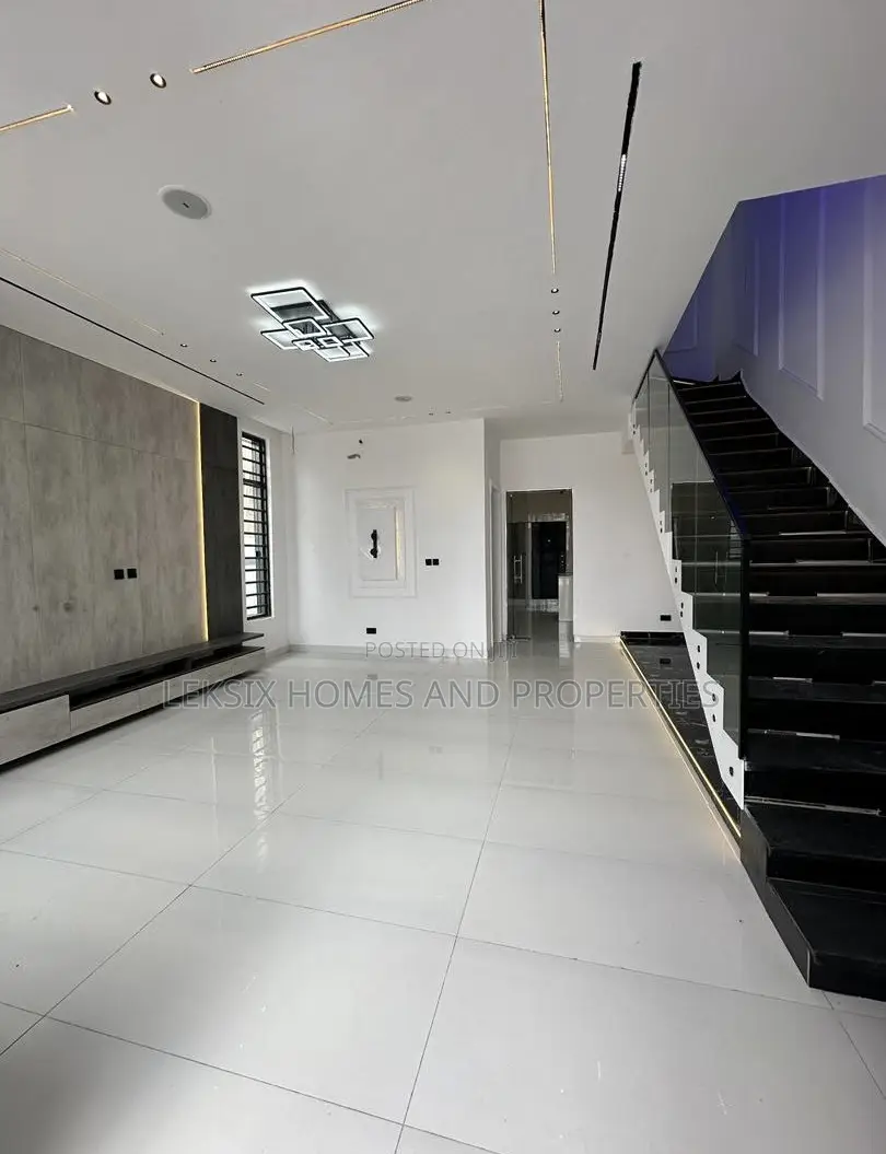 4bdrm Duplex in A Well Secured, Ikota for sale in Ikota