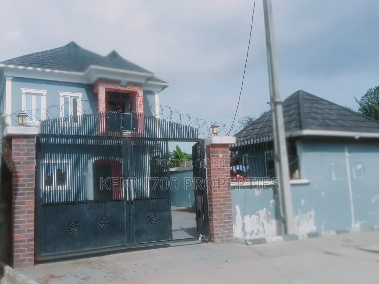6bdrm Duplex in Along Adeba Road At, Bogije for sale in Bogije