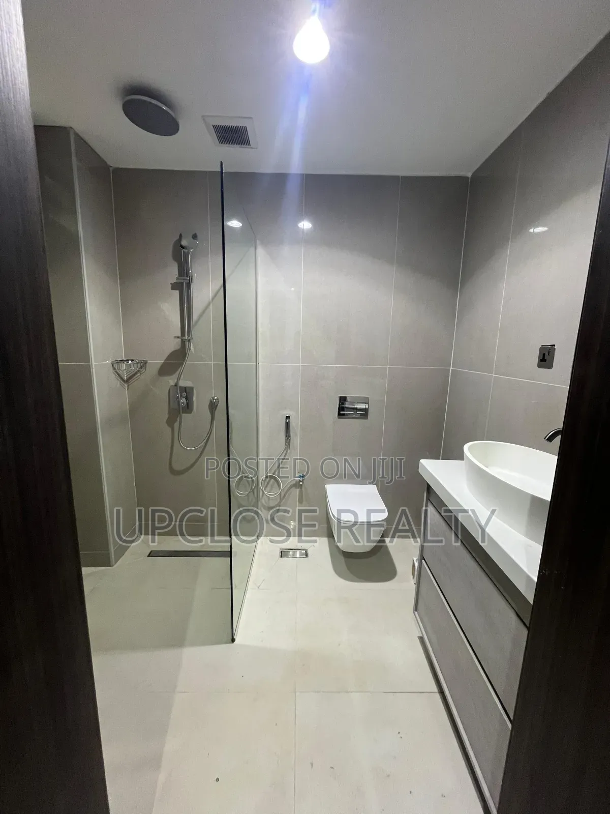5bdrm Duplex in Guzape District for sale in Guzape District