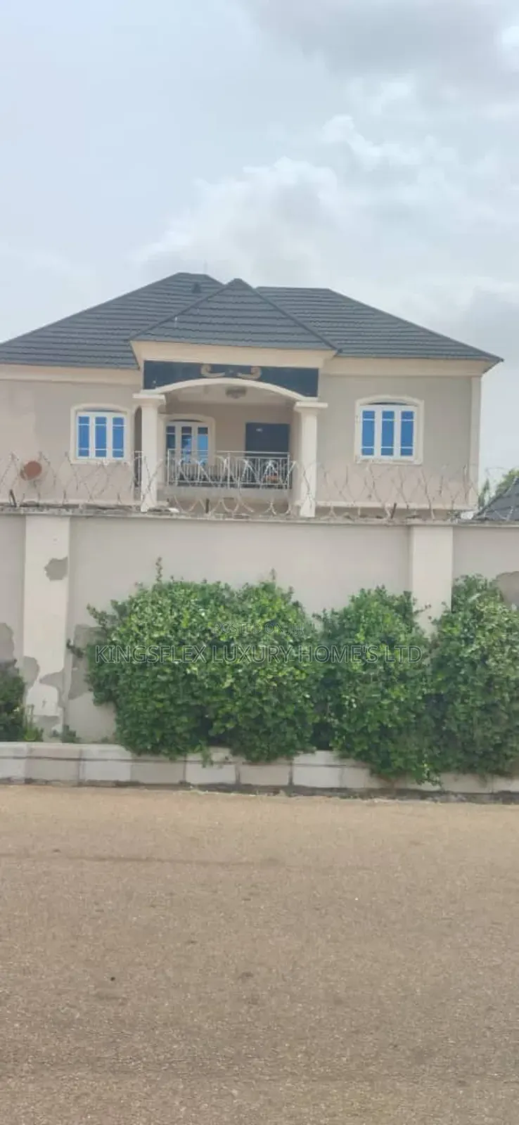 4bdrm Duplex in St, Dominic Church for sale in Makurdi