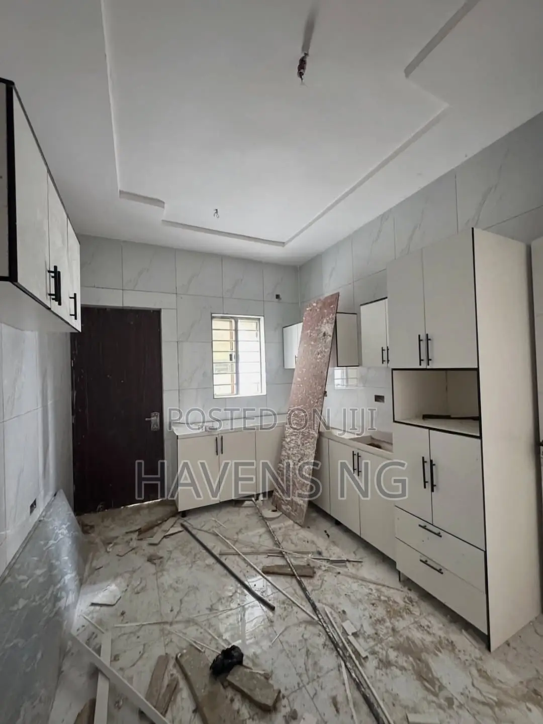 4bdrm Duplex in Eliozu for sale in Eliozu